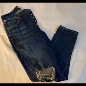 Ripped high rise jeans